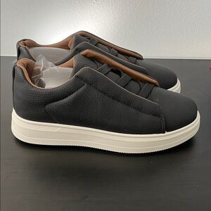 Elegant Black and Brown Women's Sneakers